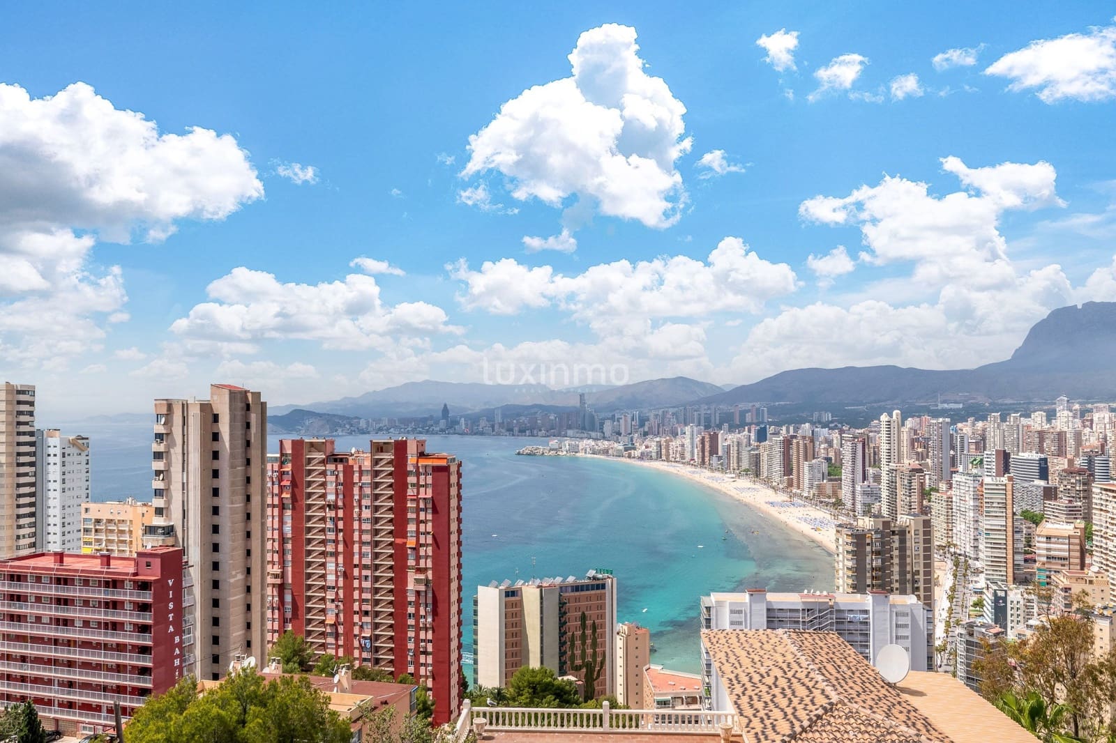 Chalet de 4 habitaciones en Benidorm en venta con piscina garaje - 1.200.000 € (Ref: 9807237)