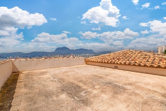 Chalet de 4 habitaciones en Benidorm en venta con piscina garaje - 1.200.000 € (Ref: 9807237)