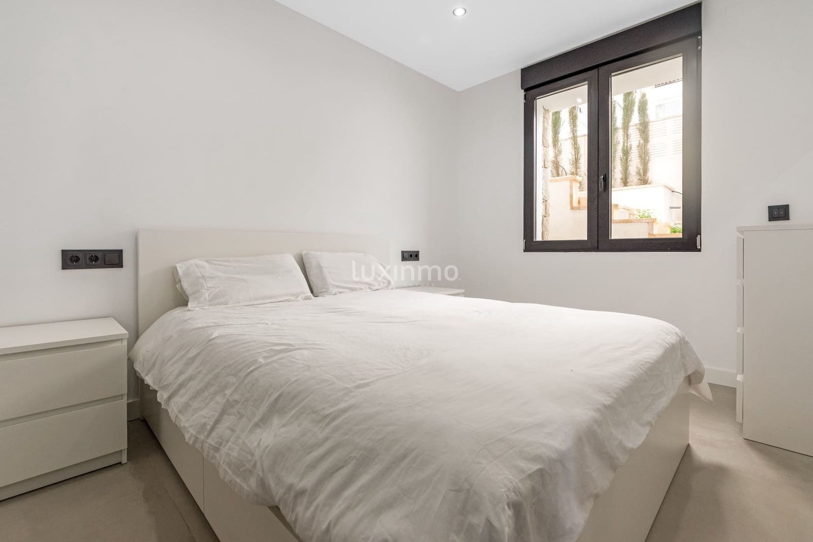 5 slaapkamer Villa te huur in Alfaz del Pi / L'Alfas del Pi met zwembad garage - € 5.000 (Ref: 9807240)