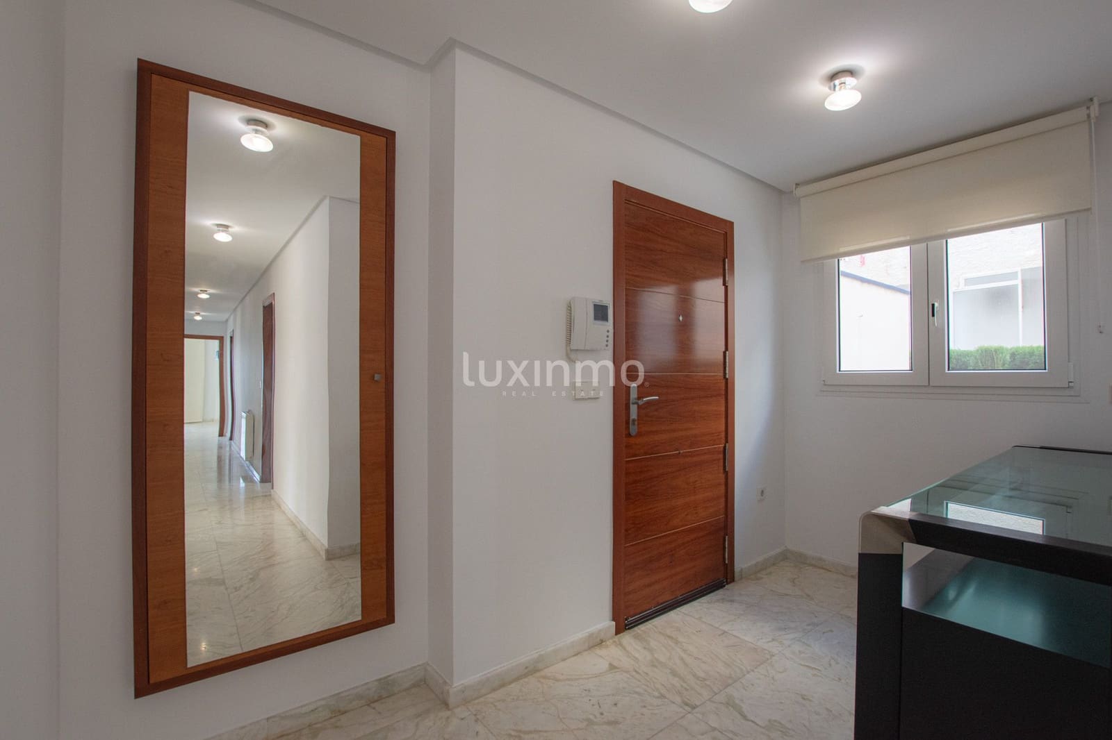 3 quarto Apartamento para arrendar em Altea com piscina garagem - 3 500 € (Ref: 9812588)