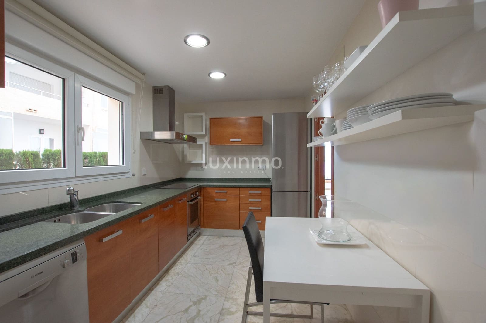 3 quarto Apartamento para arrendar em Altea com piscina garagem - 3 500 € (Ref: 9812588)