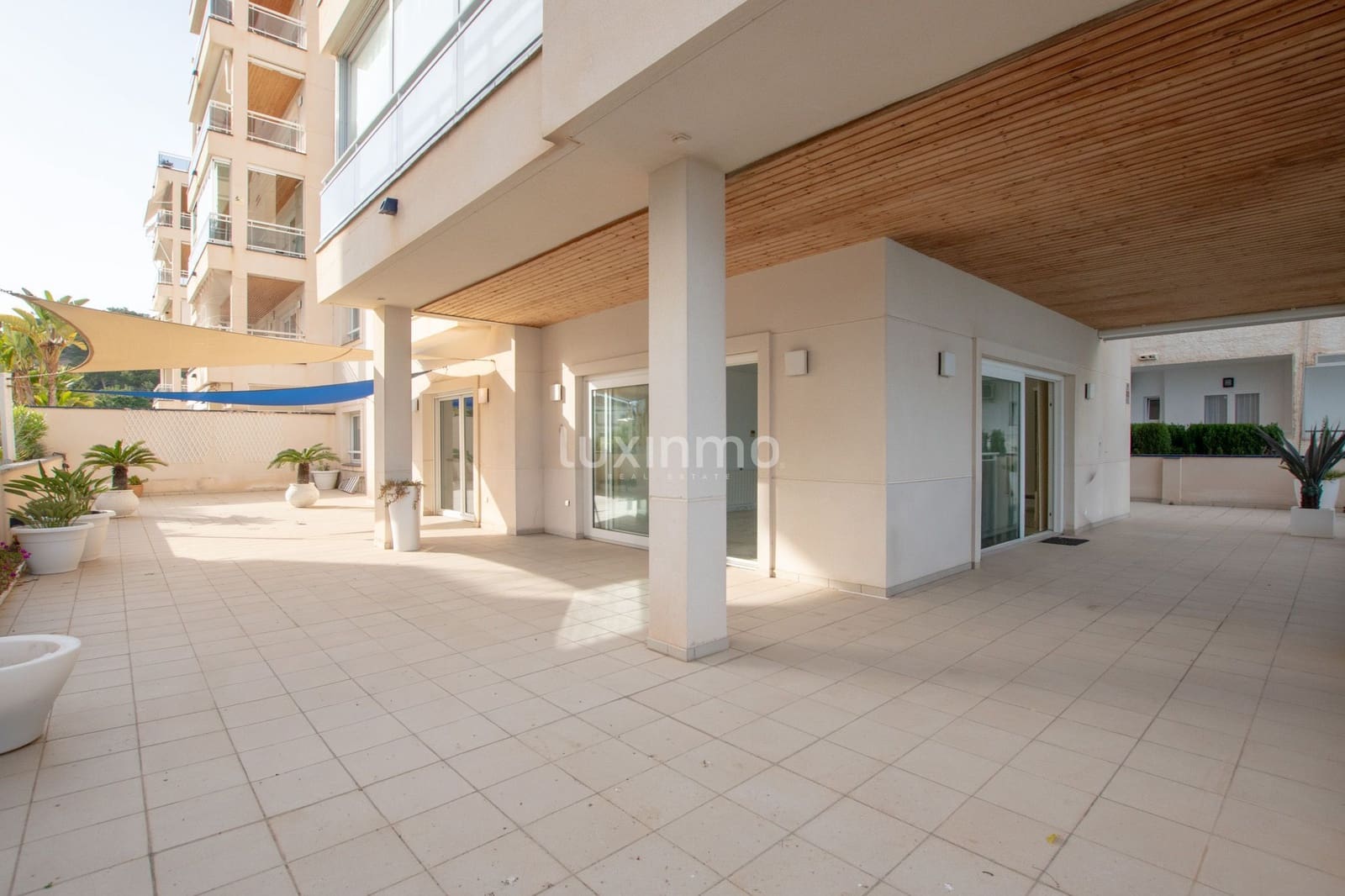3 quarto Apartamento para arrendar em Altea com piscina garagem - 3 500 € (Ref: 9812588)