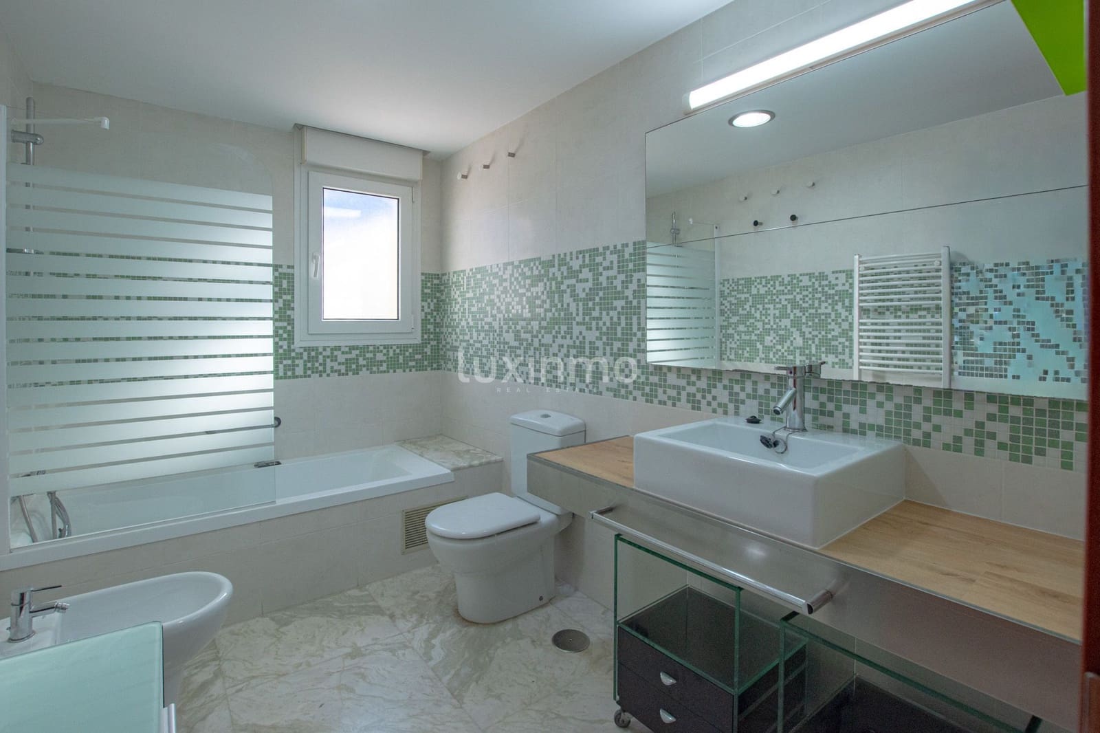 3 quarto Apartamento para arrendar em Altea com piscina garagem - 3 500 € (Ref: 9812588)