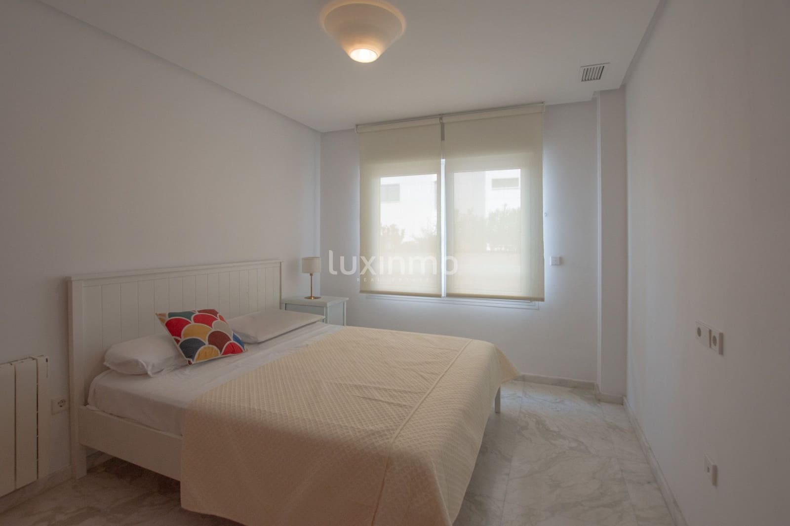 Apartamento de 3 habitaciones en Altea en alquiler con piscina garaje - 3.400 € (Ref: 9812588)