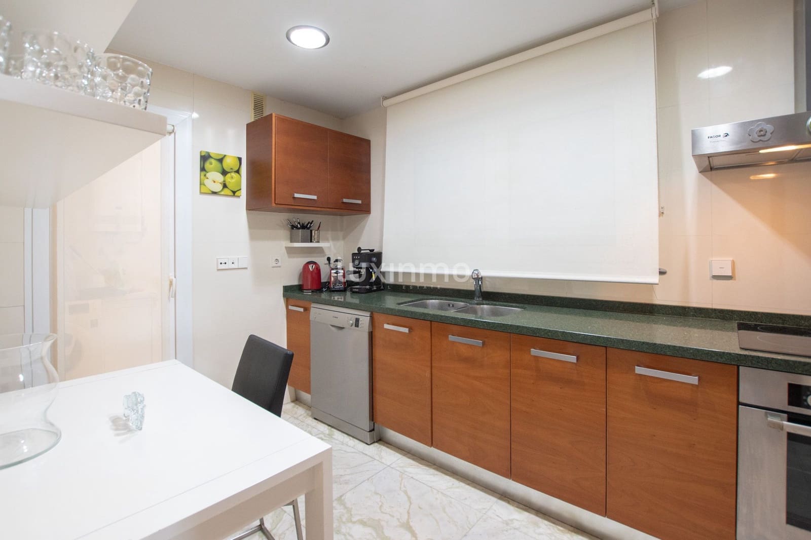 Apartamento de 3 habitaciones en Altea en alquiler con piscina garaje - 3.400 € (Ref: 9812588)