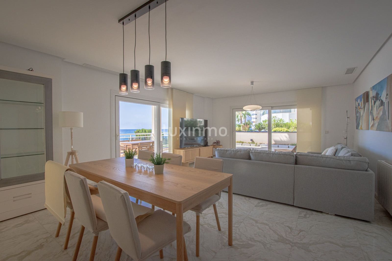 Apartamento de 3 habitaciones en Altea en alquiler con piscina garaje - 3.400 € (Ref: 9812588)