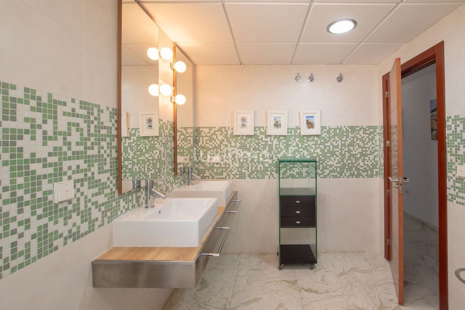 Apartamento de 3 habitaciones en Altea en alquiler con piscina garaje - 3.400 € (Ref: 9812588)