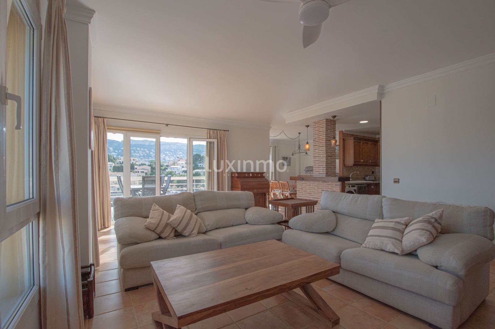 2 quarto Penthouse para arrendar em Calpe / Calp com piscina garagem - 1 700 € (Ref: 9812633)