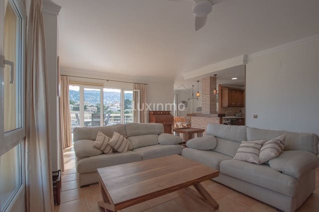 2 quarto Penthouse para arrendar em Calpe / Calp com piscina garagem - 1 700 € (Ref: 9812633)