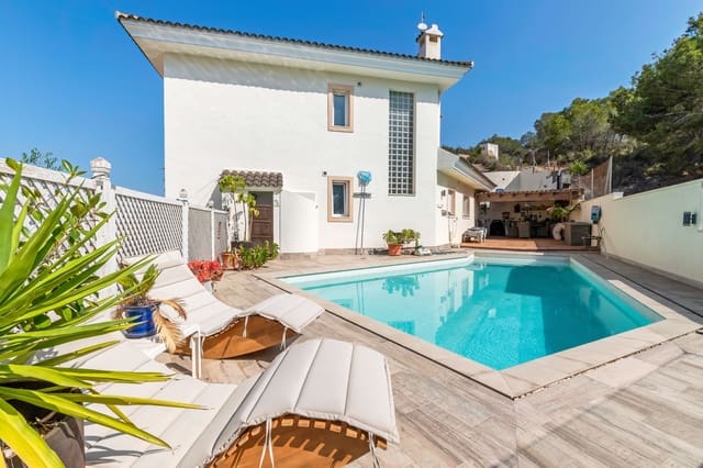 4 soveværelse Villa til salg i Alfaz del Pi / L'Alfàs del Pi med swimmingpool garage - € 619.000 (Ref: 9818627)