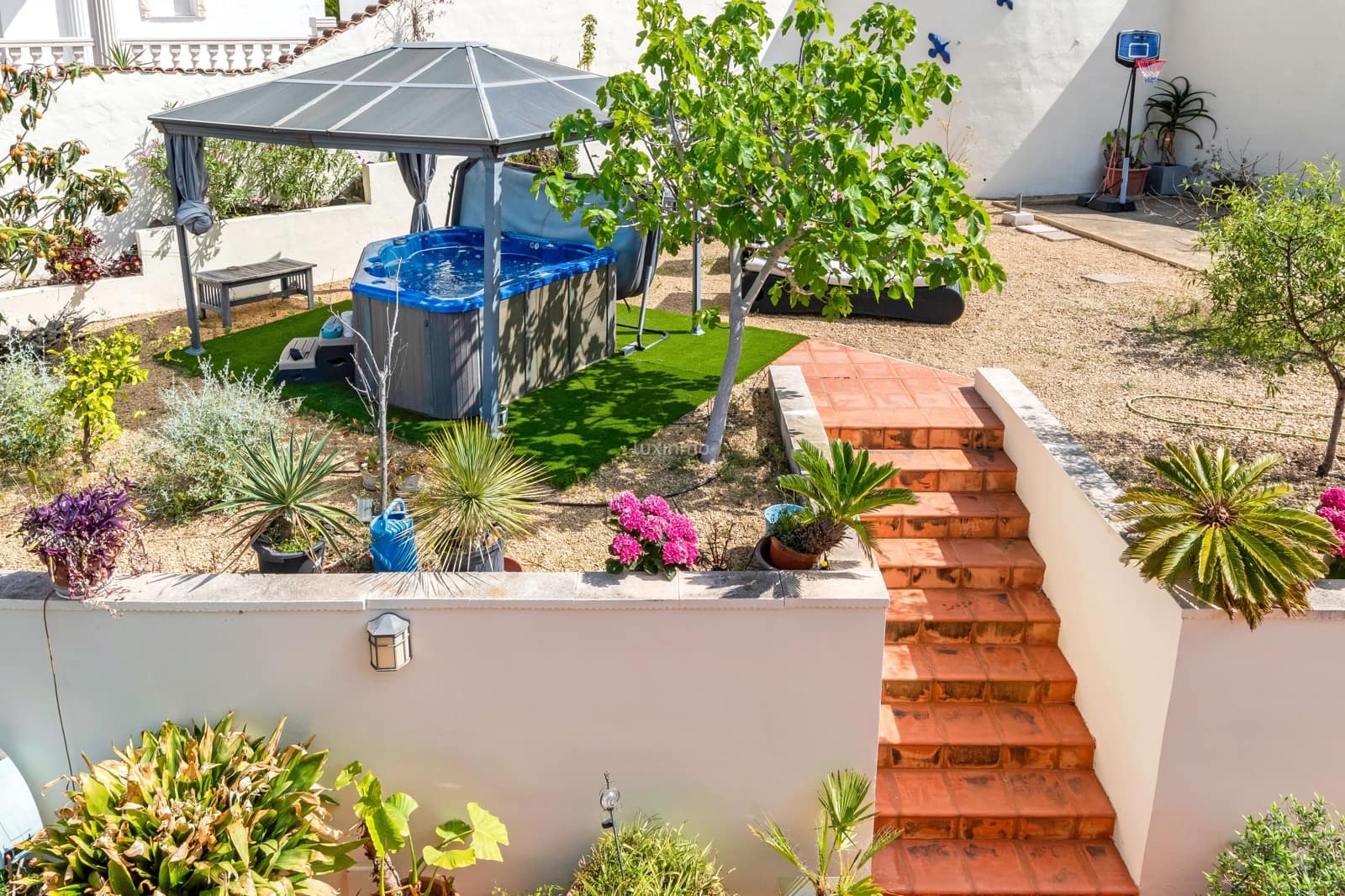 4 soveværelse Villa til salg i Alfaz del Pi / L'Alfas del Pi med swimmingpool garage - € 619.000 (Ref: 9818627)