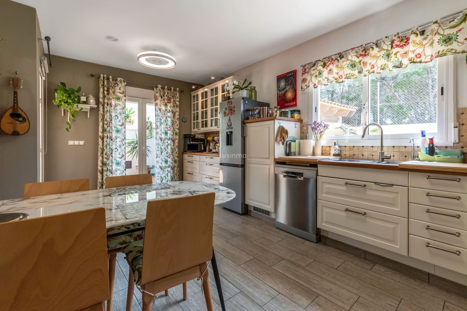 4 soveværelse Villa til salg i Alfaz del Pi / L'Alfas del Pi med swimmingpool garage - € 619.000 (Ref: 9818627)