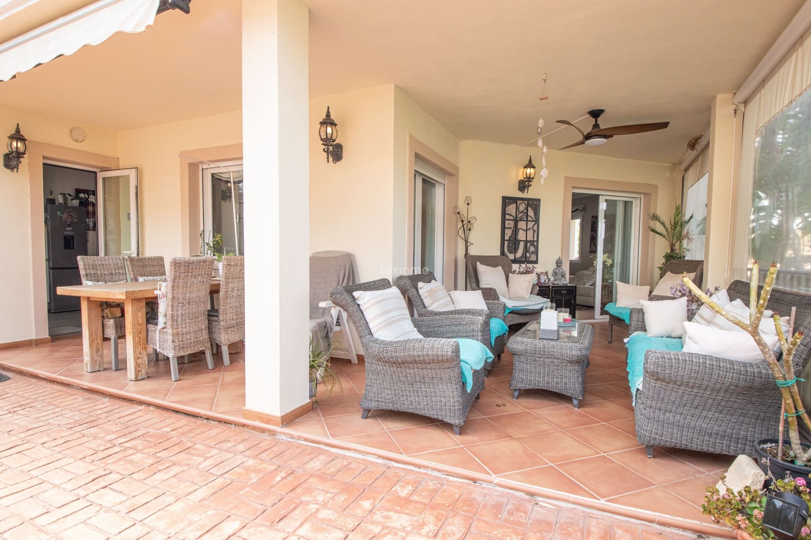 4 soveværelse Villa til salg i Alfaz del Pi / L'Alfas del Pi med swimmingpool garage - € 619.000 (Ref: 9818627)