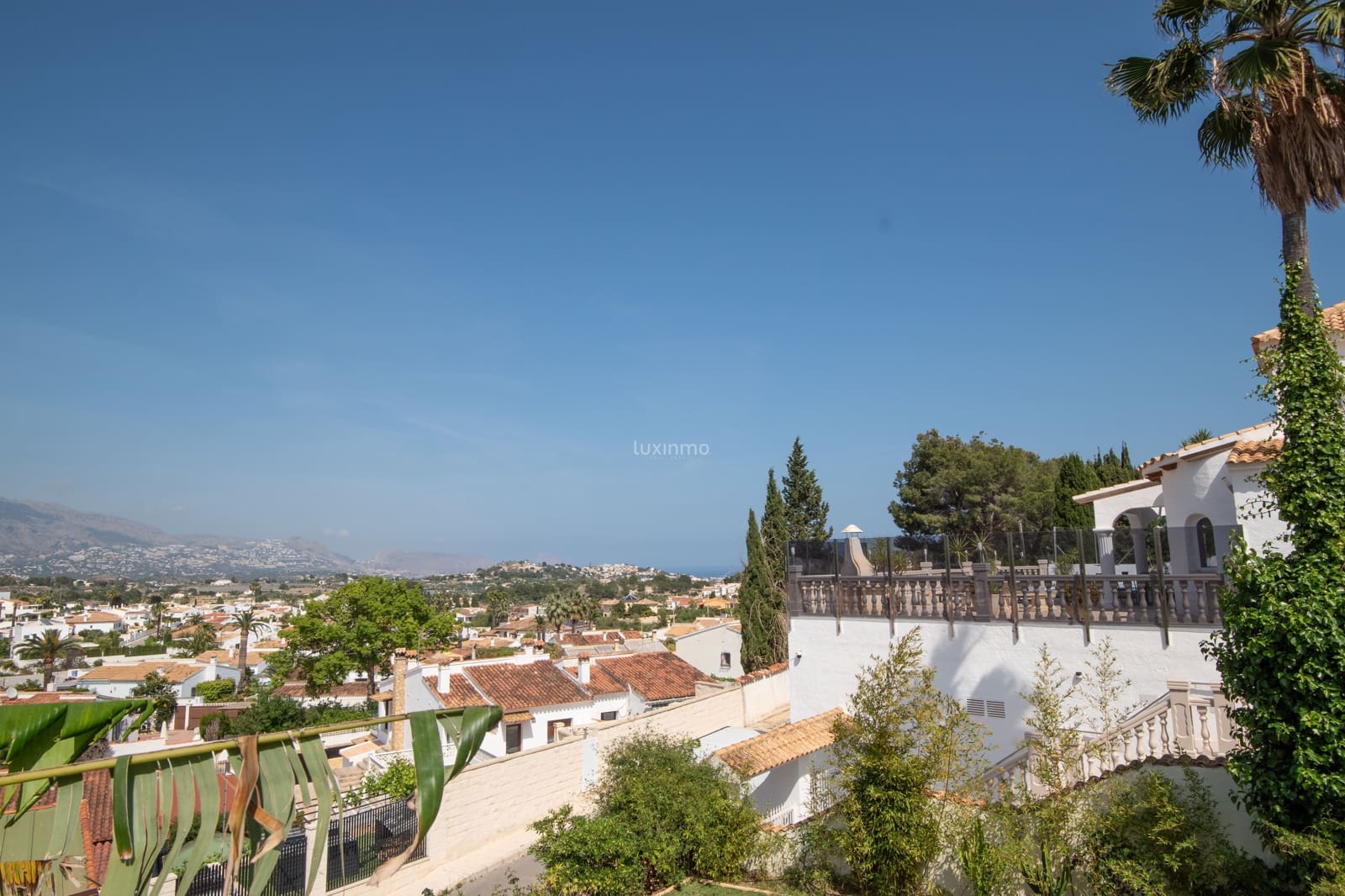 4 soveværelse Villa til salg i Alfaz del Pi / L'Alfas del Pi med swimmingpool garage - € 619.000 (Ref: 9818627)