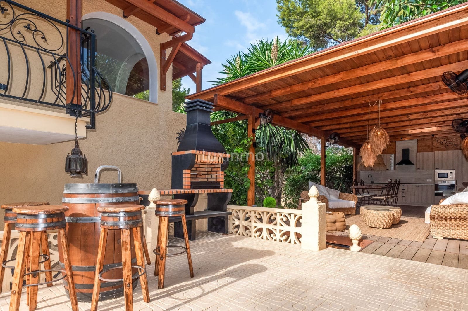4 bedroom Villa for rent in Alfaz del Pi / L'Alfas del Pi with pool garage - € 3,500 (Ref: 9823787)