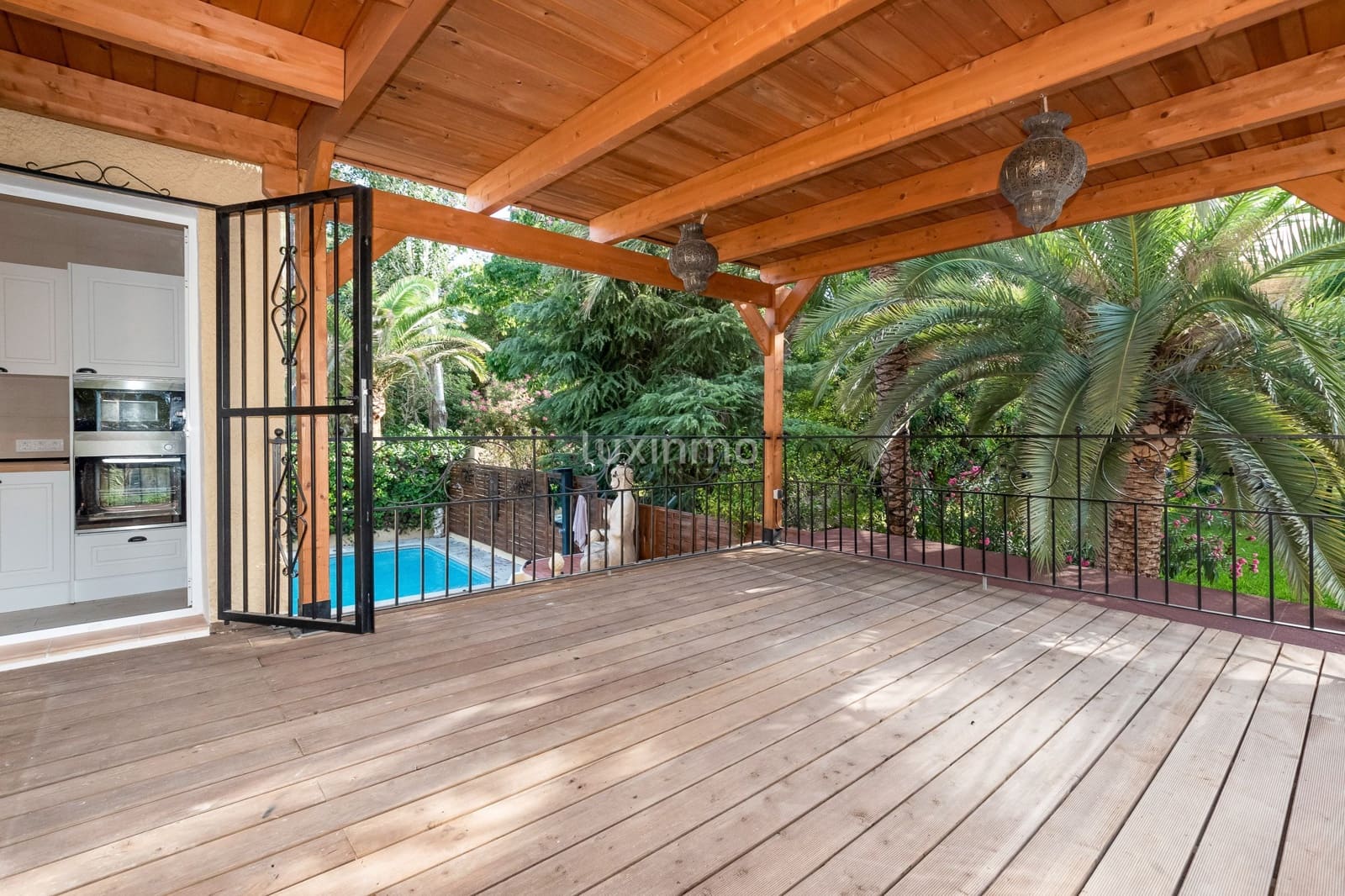 4 bedroom Villa for rent in Alfaz del Pi / L'Alfas del Pi with pool garage - € 3,500 (Ref: 9823787)