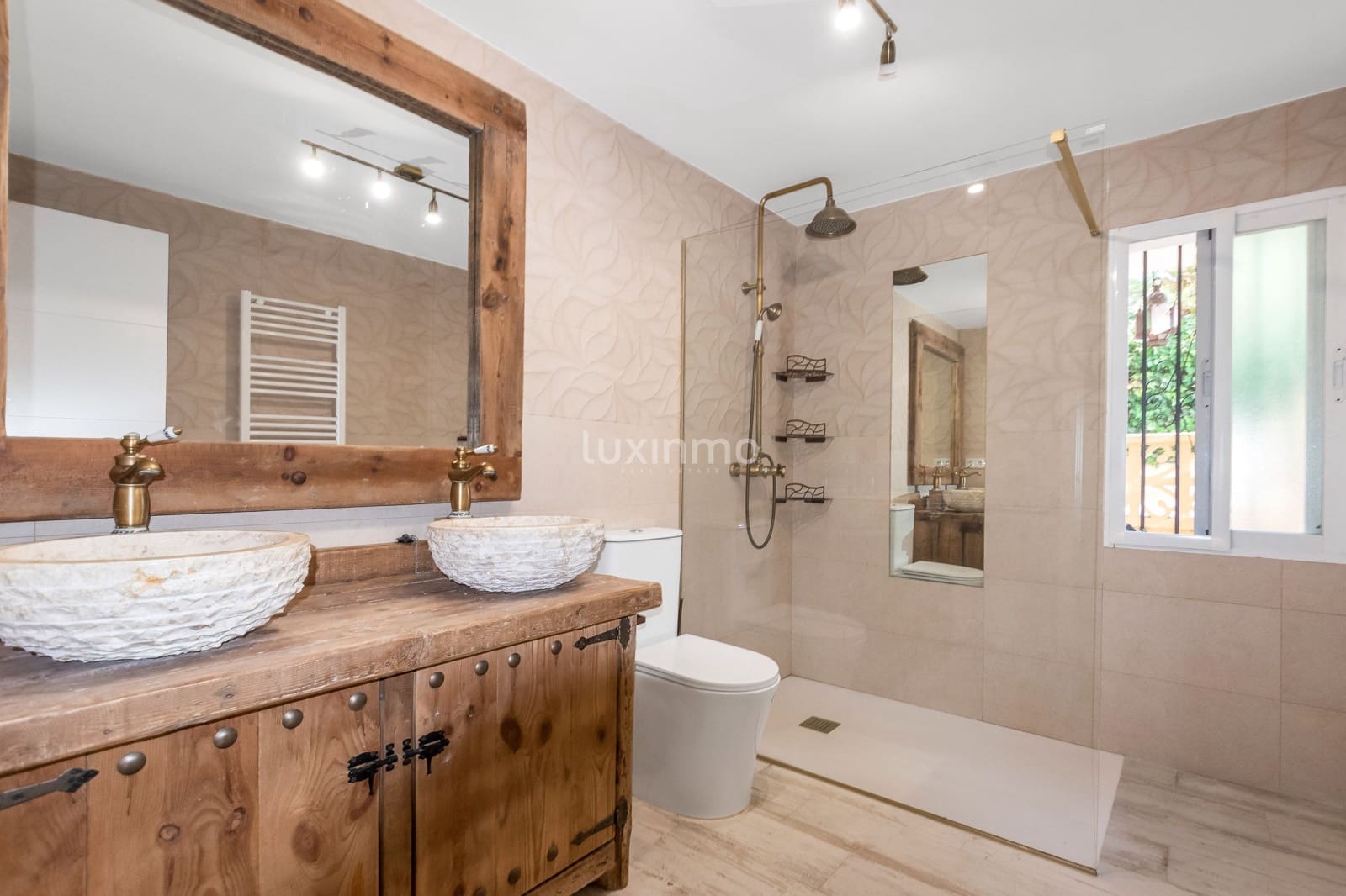 4 bedroom Villa for rent in Alfaz del Pi / L'Alfas del Pi with pool garage - € 3,500 (Ref: 9823787)