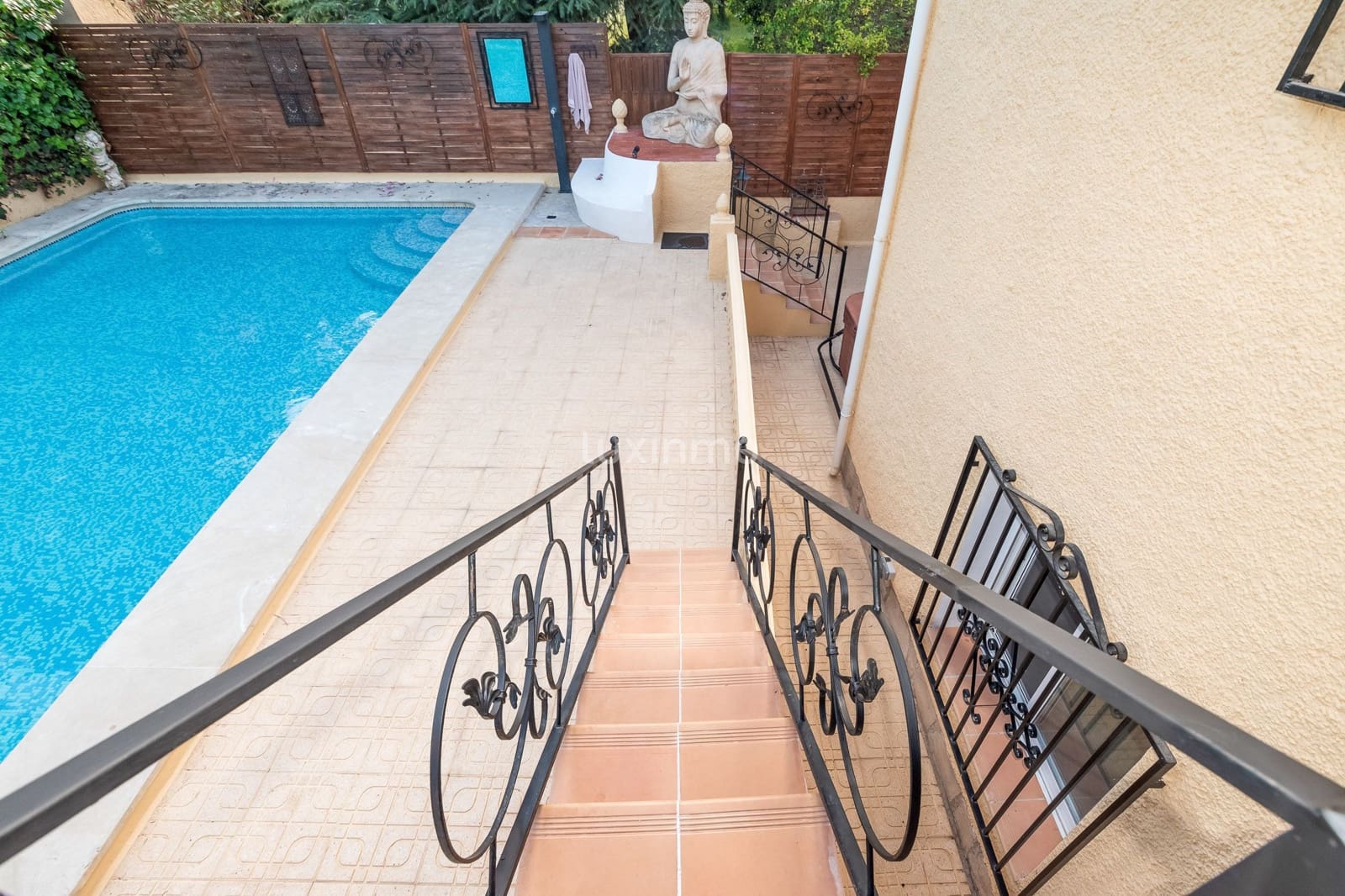 4 bedroom Villa for rent in Alfaz del Pi / L'Alfas del Pi with pool garage - € 3,500 (Ref: 9823787)