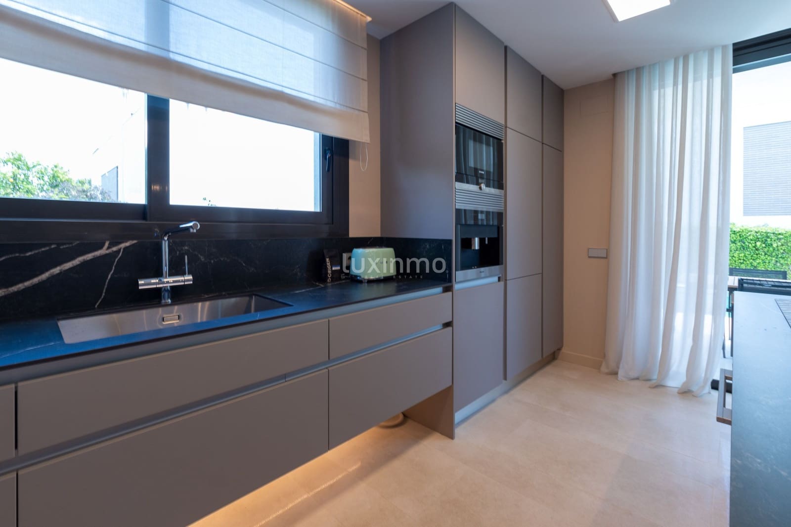 4 bedroom Villa for rent in Finestrat with pool garage - € 5,000 (Ref: 9841890)