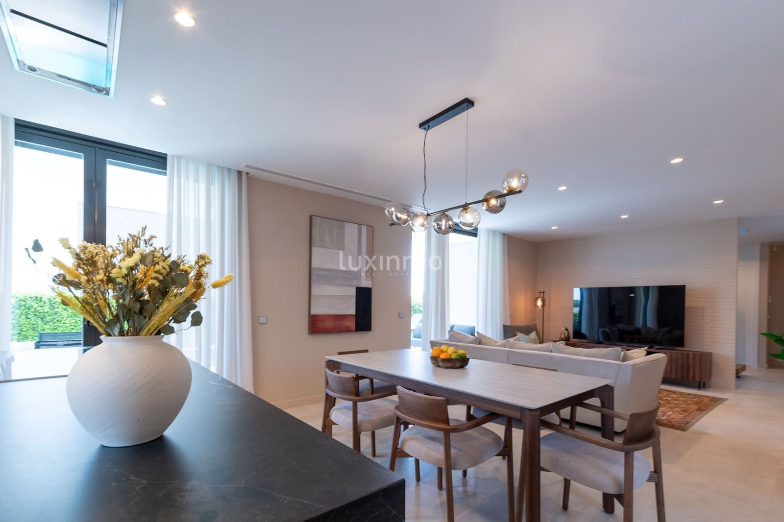 4 bedroom Villa for rent in Finestrat with pool garage - € 5,000 (Ref: 9841890)