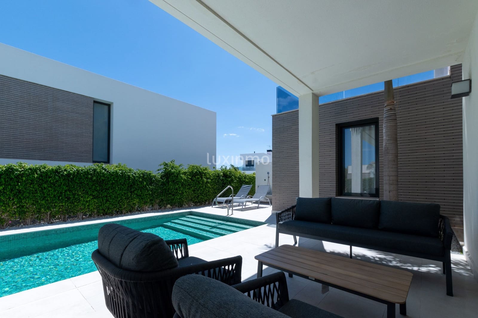 4 bedroom Villa for rent in Finestrat with pool garage - € 5,000 (Ref: 9841890)