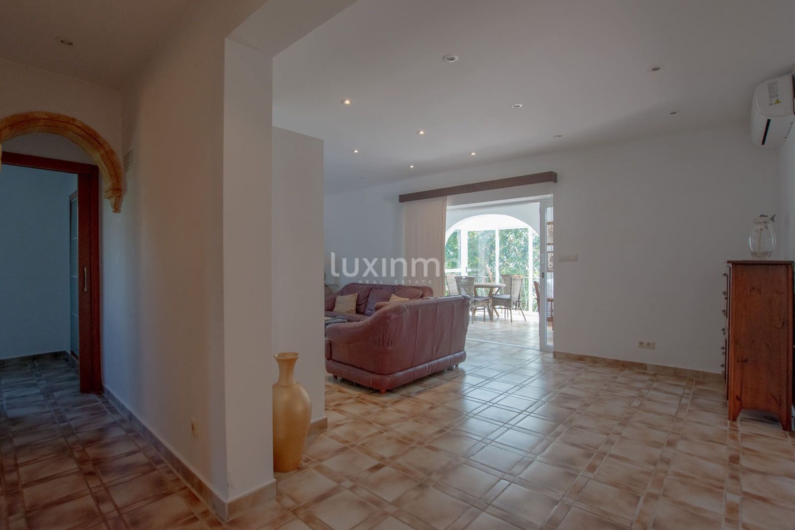 4 bedroom Villa for rent in Benissa with pool garage - € 2,700 (Ref: 9875263)