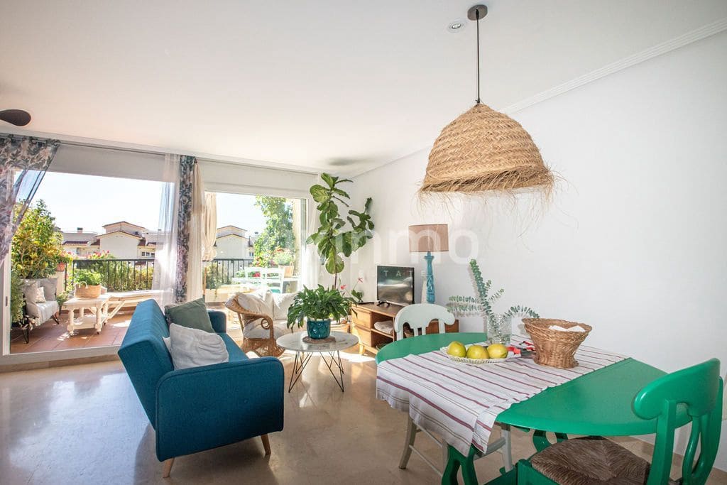 2 bedroom Apartment for sale in Altea with pool garage - € 325,000 (Ref: 9914954)