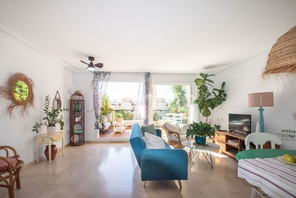 2 bedroom Apartment for sale in Altea with pool garage - € 325,000 (Ref: 9914954)