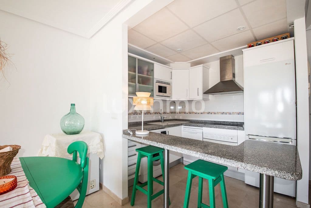 2 bedroom Apartment for sale in Altea with pool garage - € 325,000 (Ref: 9914954)