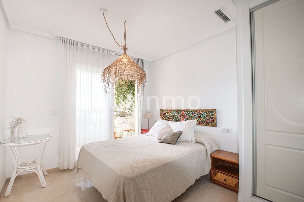 2 bedroom Apartment for sale in Altea with pool garage - € 325,000 (Ref: 9914954)