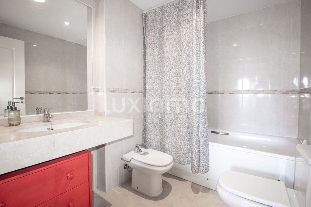2 bedroom Apartment for sale in Altea with pool garage - € 325,000 (Ref: 9914954)