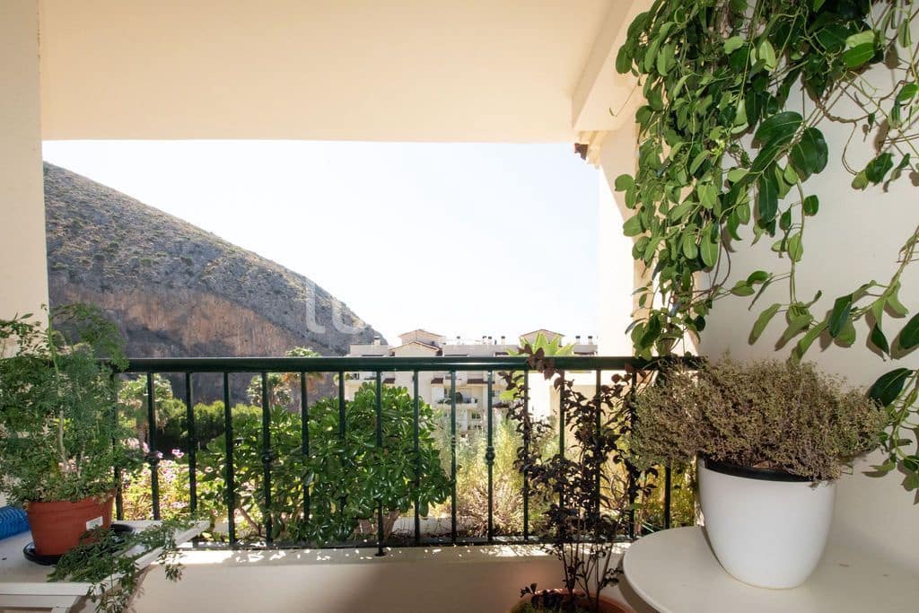 2 bedroom Apartment for sale in Altea with pool garage - € 325,000 (Ref: 9914954)