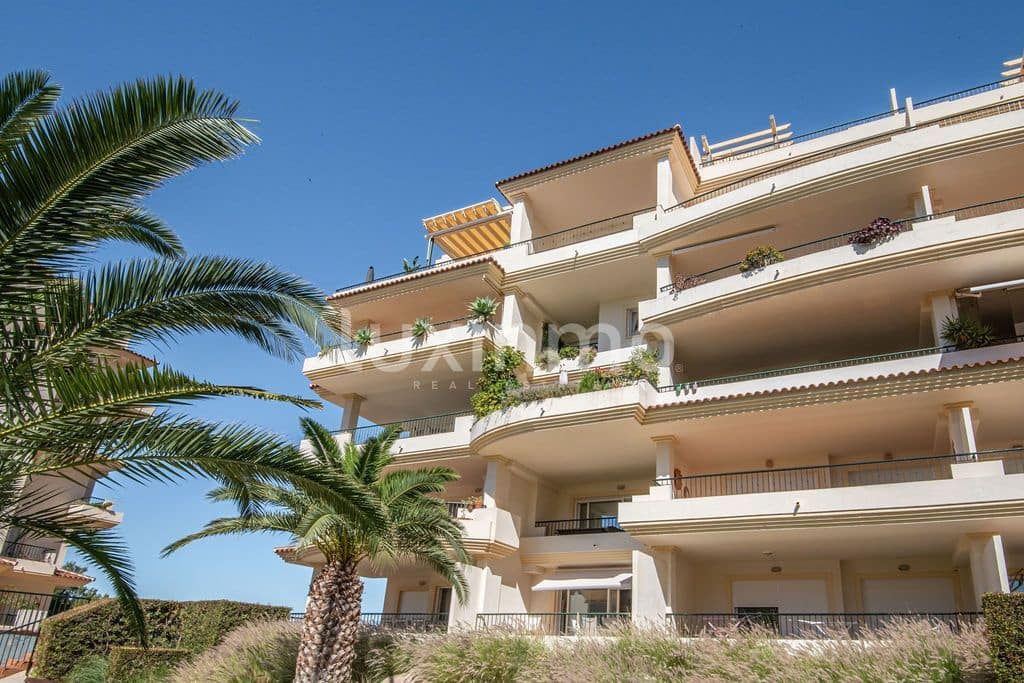 2 bedroom Apartment for sale in Altea with pool garage - € 325,000 (Ref: 9914954)