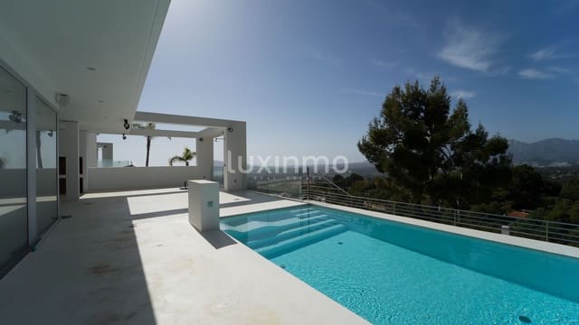 5 soverom Villa til salgs i Altea med svømmebasseng garasje - € 1 950 000 (Ref: 9928567)