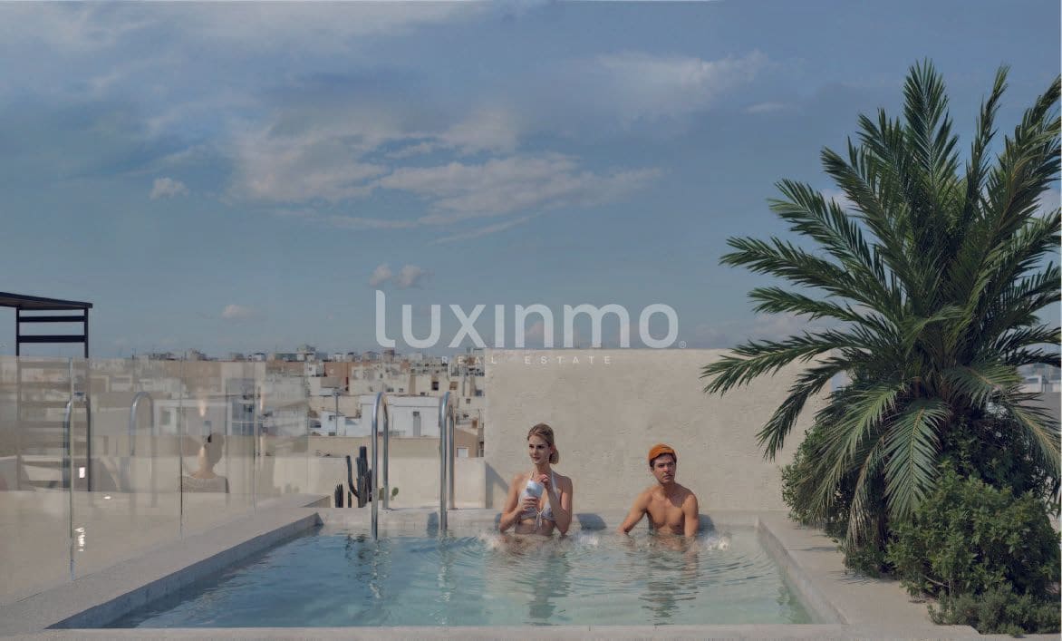 2 makuuhuone Huoneisto myytävänä paikassa Torrevieja mukana uima-altaan - 334 000 € (Ref: 9938938)