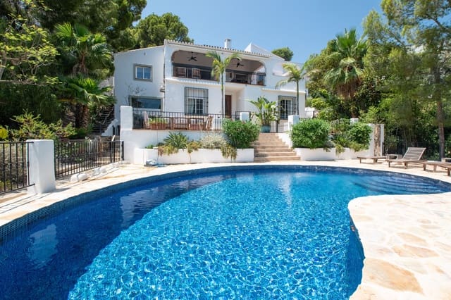 Chalet de 6 habitaciones en Altea en venta con piscina garaje - 999.000 € (Ref: 9944359)