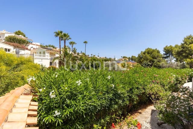 6 bedroom Villa for sale in Dénia with pool garage - € 650,000 (Ref: 9950779)