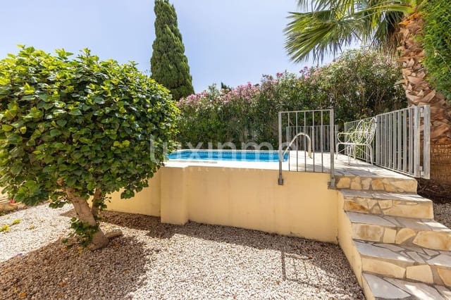 6 bedroom Villa for sale in Dénia with pool garage - € 650,000 (Ref: 9950779)