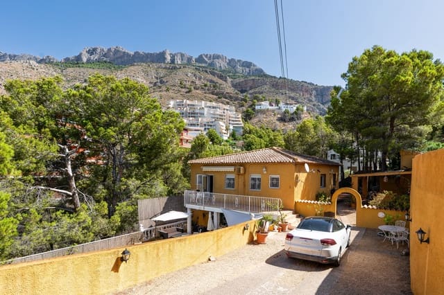 5 camera da letto Villa in vendita in Altea con piscina garage - 550.000 € (Rif: 9950780)