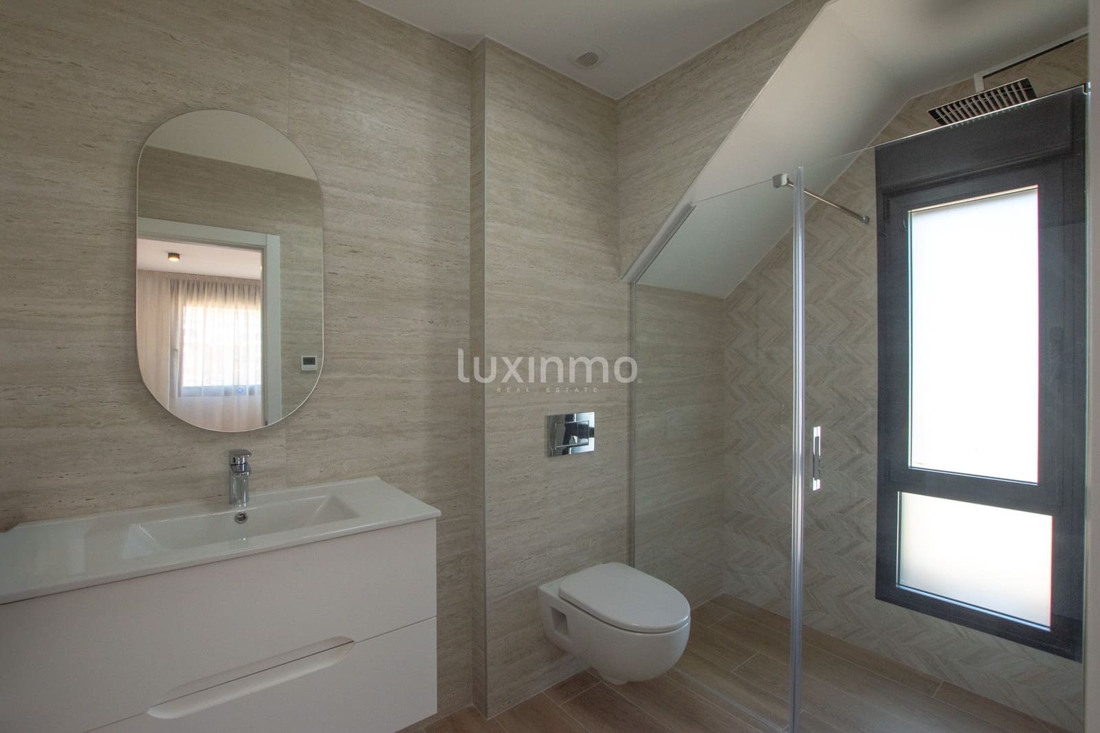 Penthouse de 3 chambres à louer à Finestrat avec piscine garage - 3 000 € (Ref: 9953291)