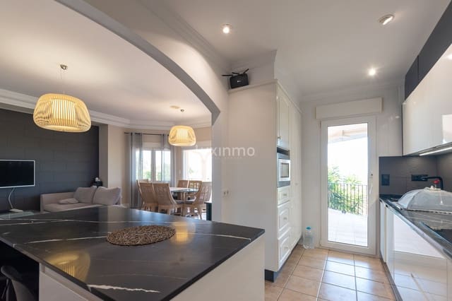 6 soverom Villa til salgs i Dénia med svømmebasseng garasje - € 1 290 000 (Ref: 9958577)