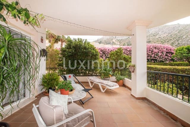 2 bedroom Apartment for sale in Altea with pool garage - € 430,000 (Ref: 9961555)
