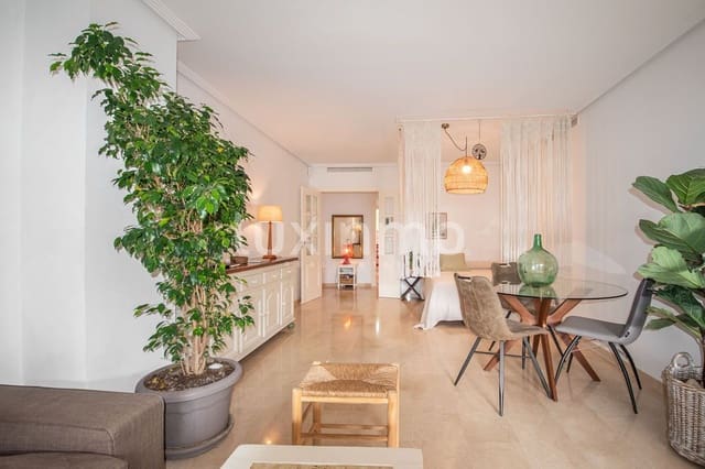 2 bedroom Apartment for sale in Altea with pool garage - € 430,000 (Ref: 9961555)