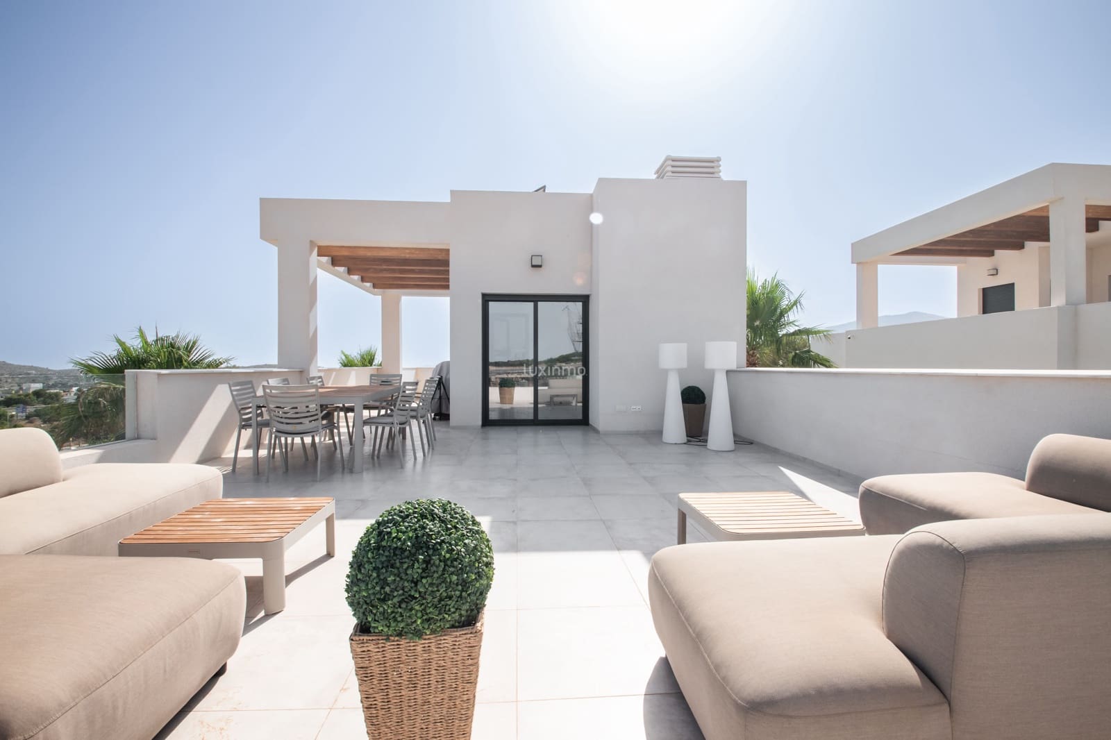 3 soveværelse Villa til leje i Finestrat med swimmingpool garage - € 3.600 (Ref: 9970888)