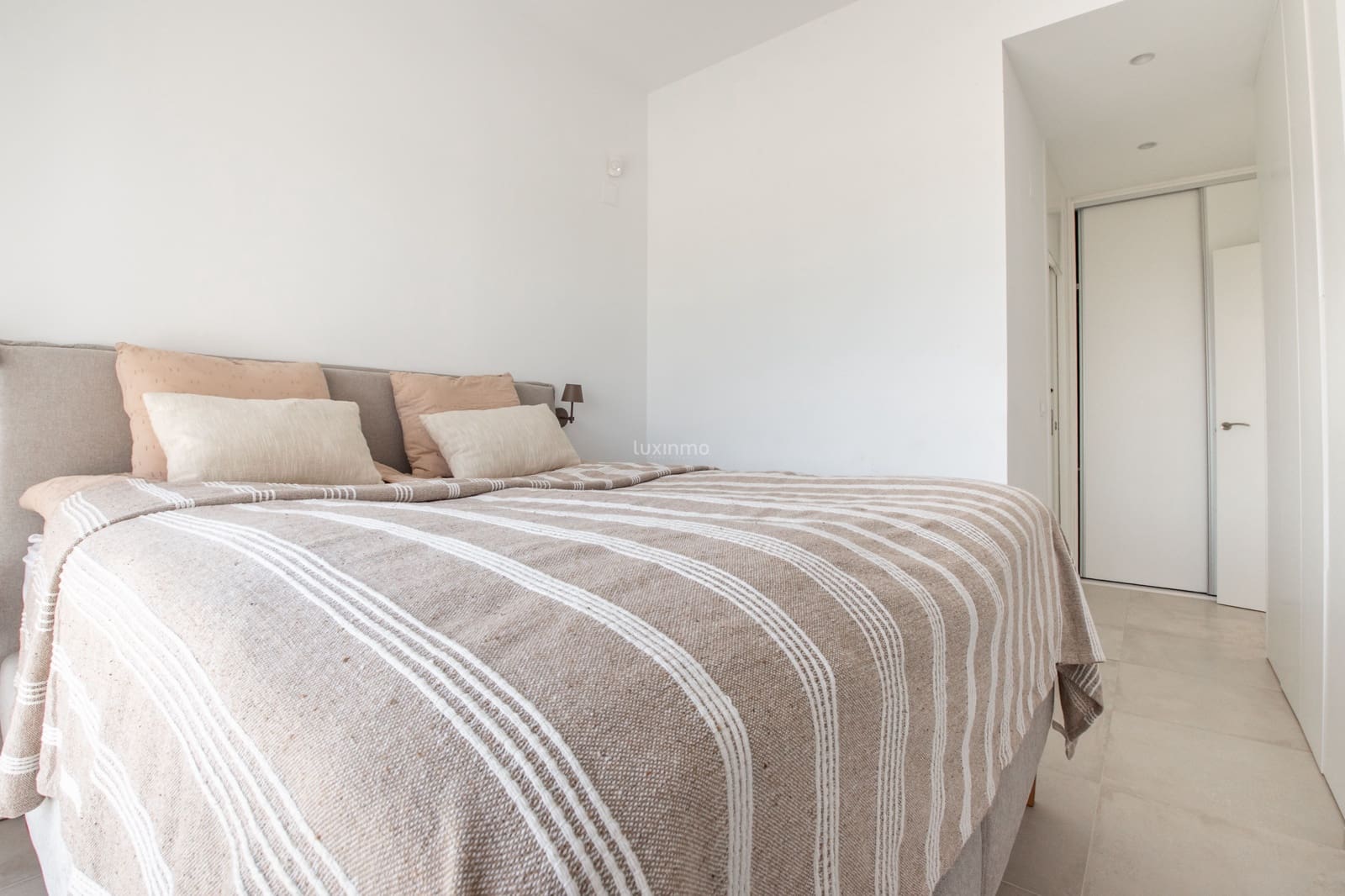 3 soveværelse Villa til leje i Finestrat med swimmingpool garage - € 3.600 (Ref: 9970888)