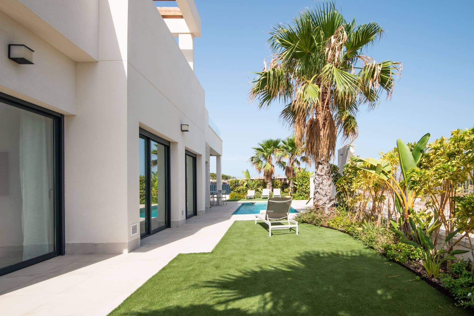 3 soveværelse Villa til leje i Finestrat med swimmingpool garage - € 3.600 (Ref: 9970888)