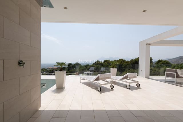 4 soverom Villa til salgs i Altea med svømmebasseng garasje - € 1 500 000 (Ref: 9981668)