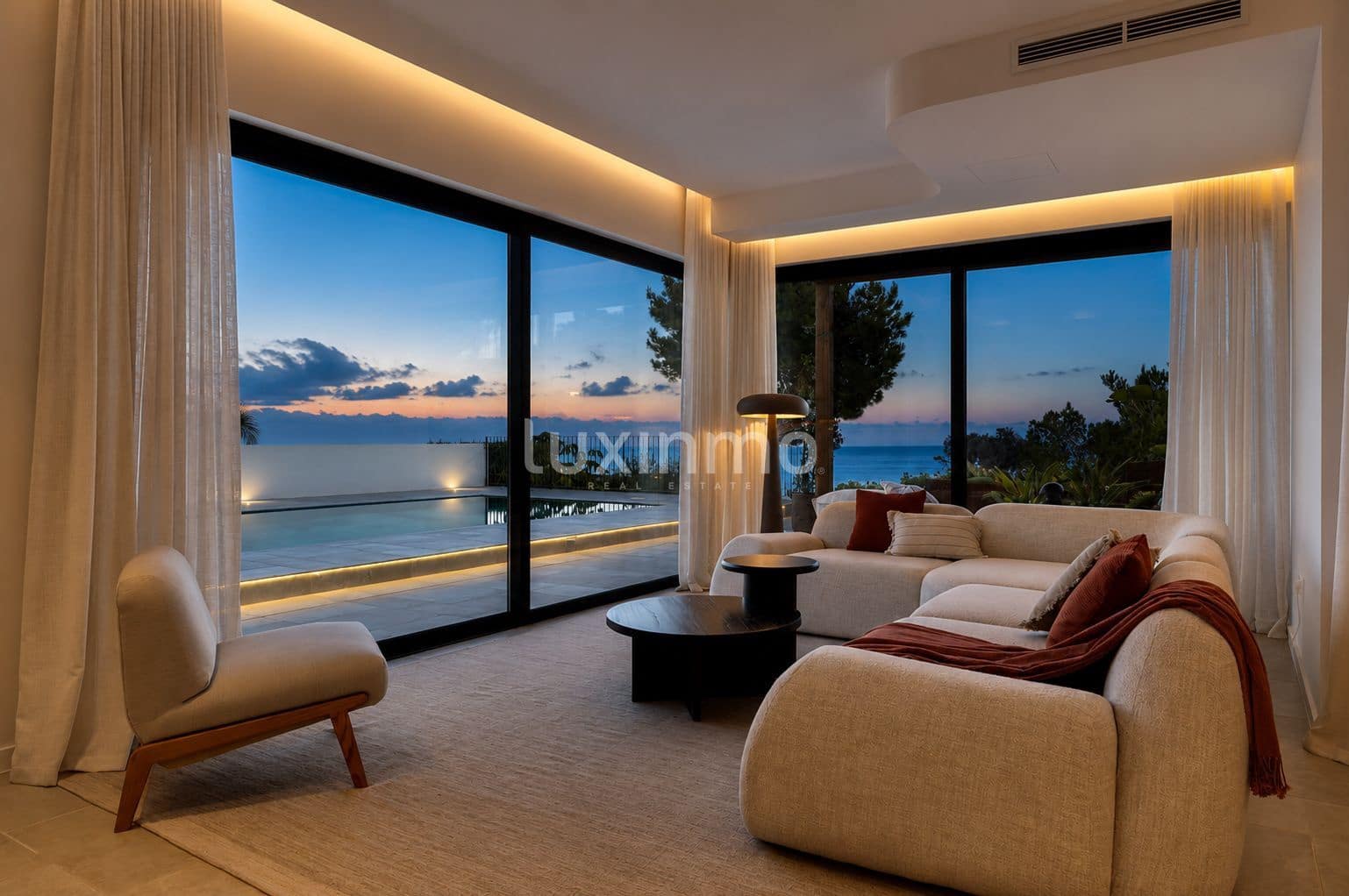 4 sypialnia Willa na sprzedaż w Javea / Xabia z basenem garażem - 1 980 000 € (Ref: 9985851)