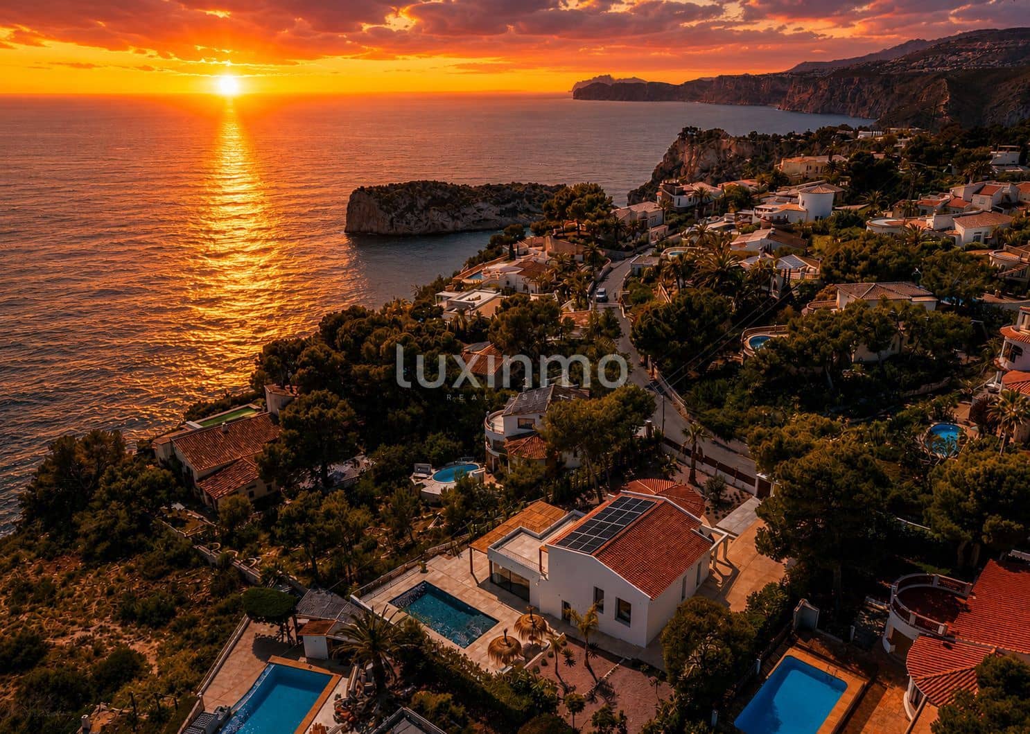 4 sypialnia Willa na sprzedaż w Javea / Xabia z basenem garażem - 1 980 000 € (Ref: 9985851)