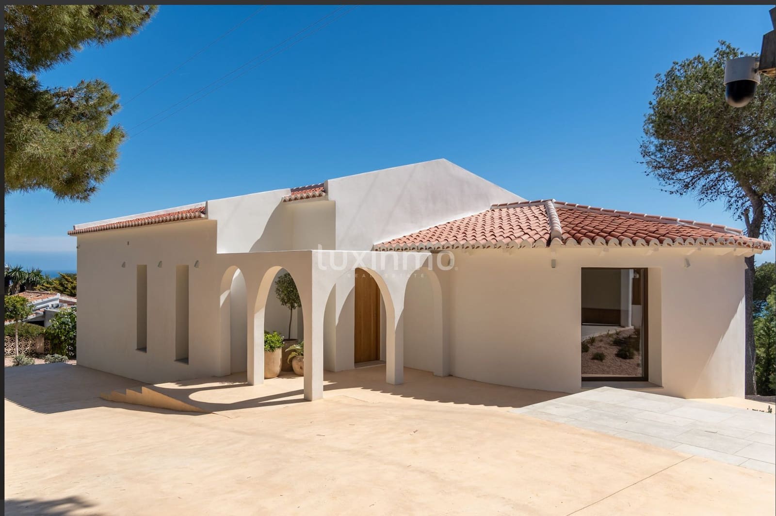 4 sypialnia Willa na sprzedaż w Javea / Xabia z basenem garażem - 1 980 000 € (Ref: 9985851)